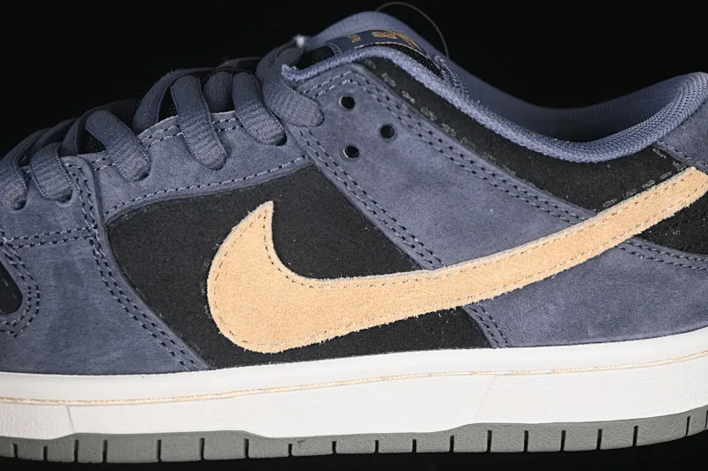 All Categories Nk SB Dunk Series Nk SB Dunk Low Low-top sneakers Nike Dunk SB Dunk Low "Dark Smoke Grey" smoke color low-top casual skate shoes HF3063-002